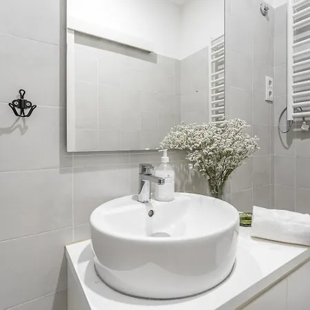 Guestready - Well Furnished In Porto. Διαμέρισμα